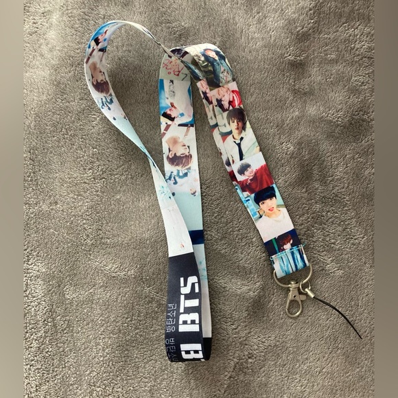 BTS Lanyard Bangtan Boys K-Pop - Picture 1 of 2